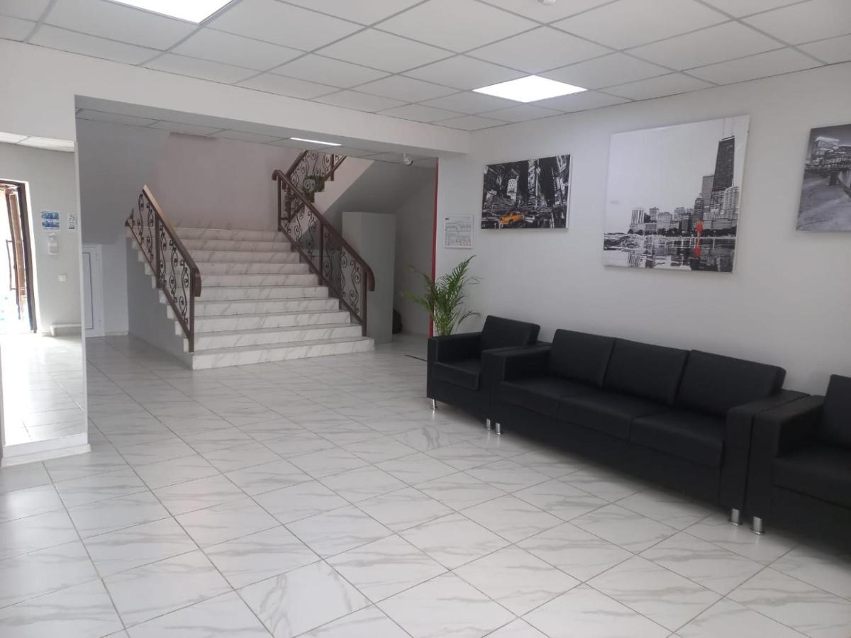 Apec Hotel Atyraū Extérieur photo