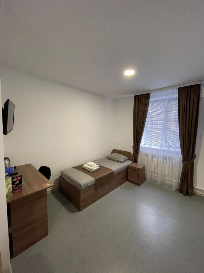 Apec Hotel Atyraū Extérieur photo