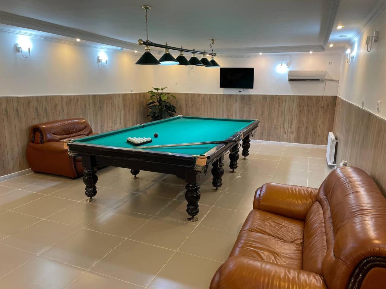 Apec Hotel Atyraū Extérieur photo